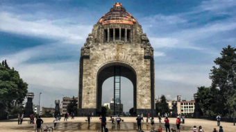 Montumeto a la Revolución